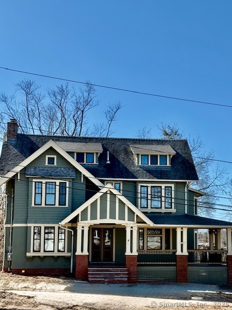 Property for Sale at William Avenue, Meriden, Connecticut - Bedrooms: 6 
Bathrooms: 4 
Rooms: 10  - $480,000