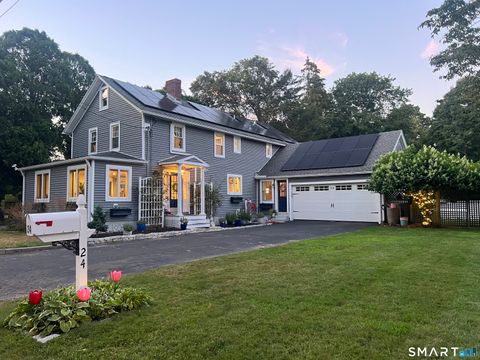 Photo of 24 Cottage Place, Old Saybrook, CT 06475 (MLS # 24162120)