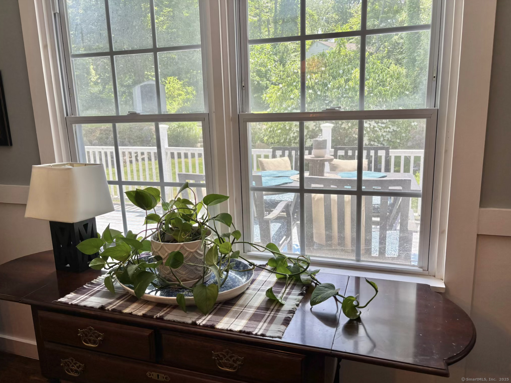 Groton, Connecticut 06355, United States, 4 Bedrooms Bedrooms, ,2 BathroomsBathrooms,Residential,Pending,153403