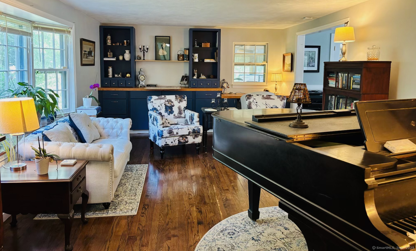 Groton, Connecticut 06355, United States, 4 Bedrooms Bedrooms, ,2 BathroomsBathrooms,Residential,Pending,153403