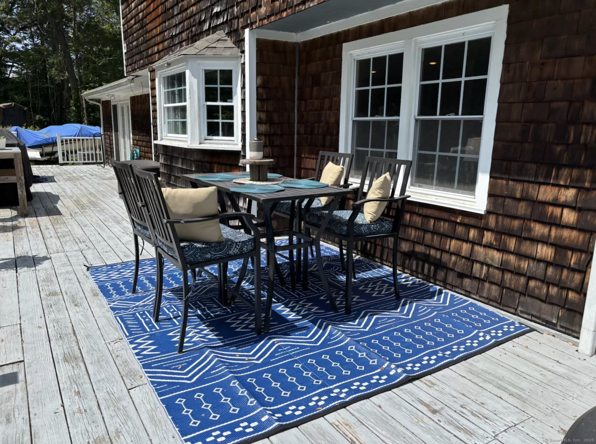 Groton, Connecticut 06355, United States, 4 Bedrooms Bedrooms, ,2 BathroomsBathrooms,Residential,Pending,153403