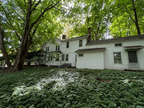 A home in Deep River