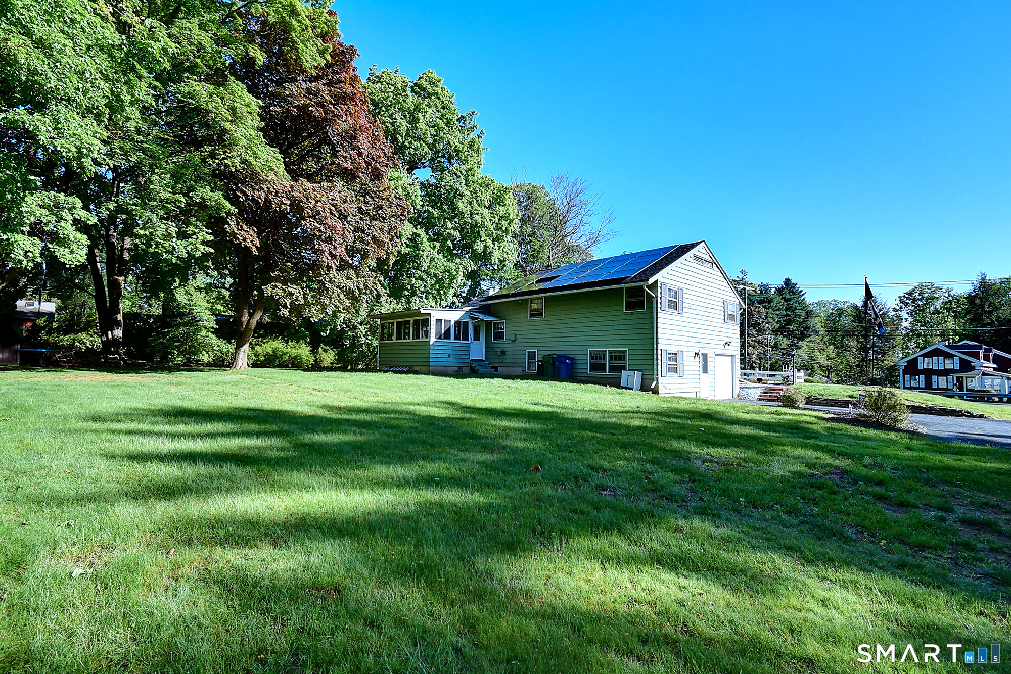 1221 Poquonock Avenue