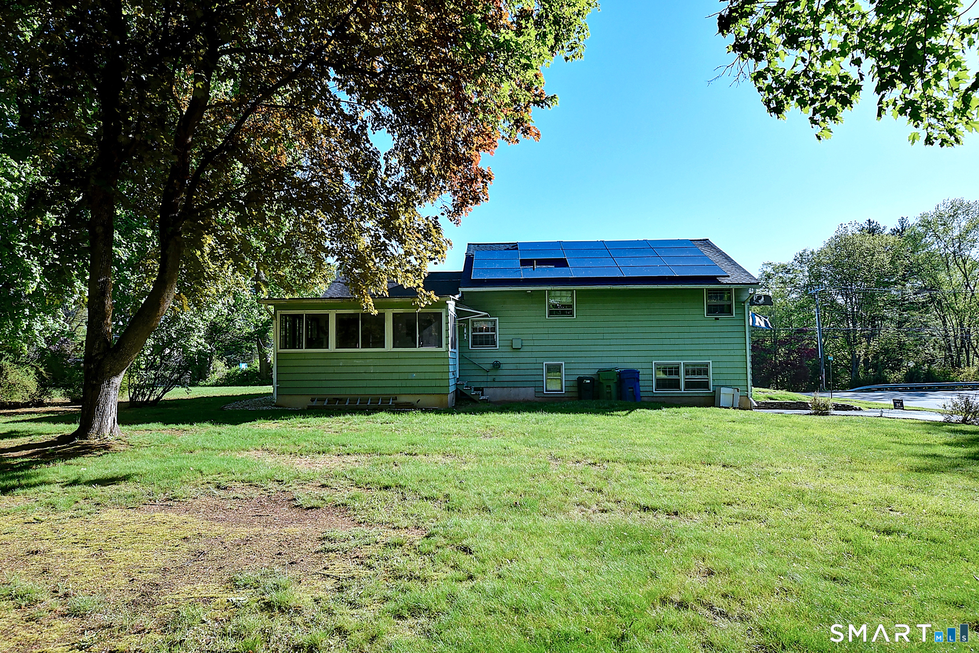 1221 Poquonock Avenue