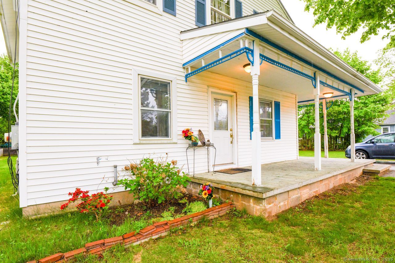 6 Oswegatchie Road