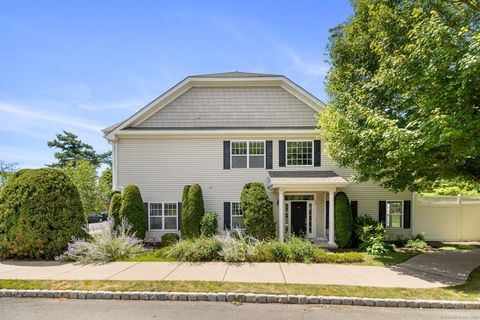 90 Park Place Circle 90 West Hartford CT 06110