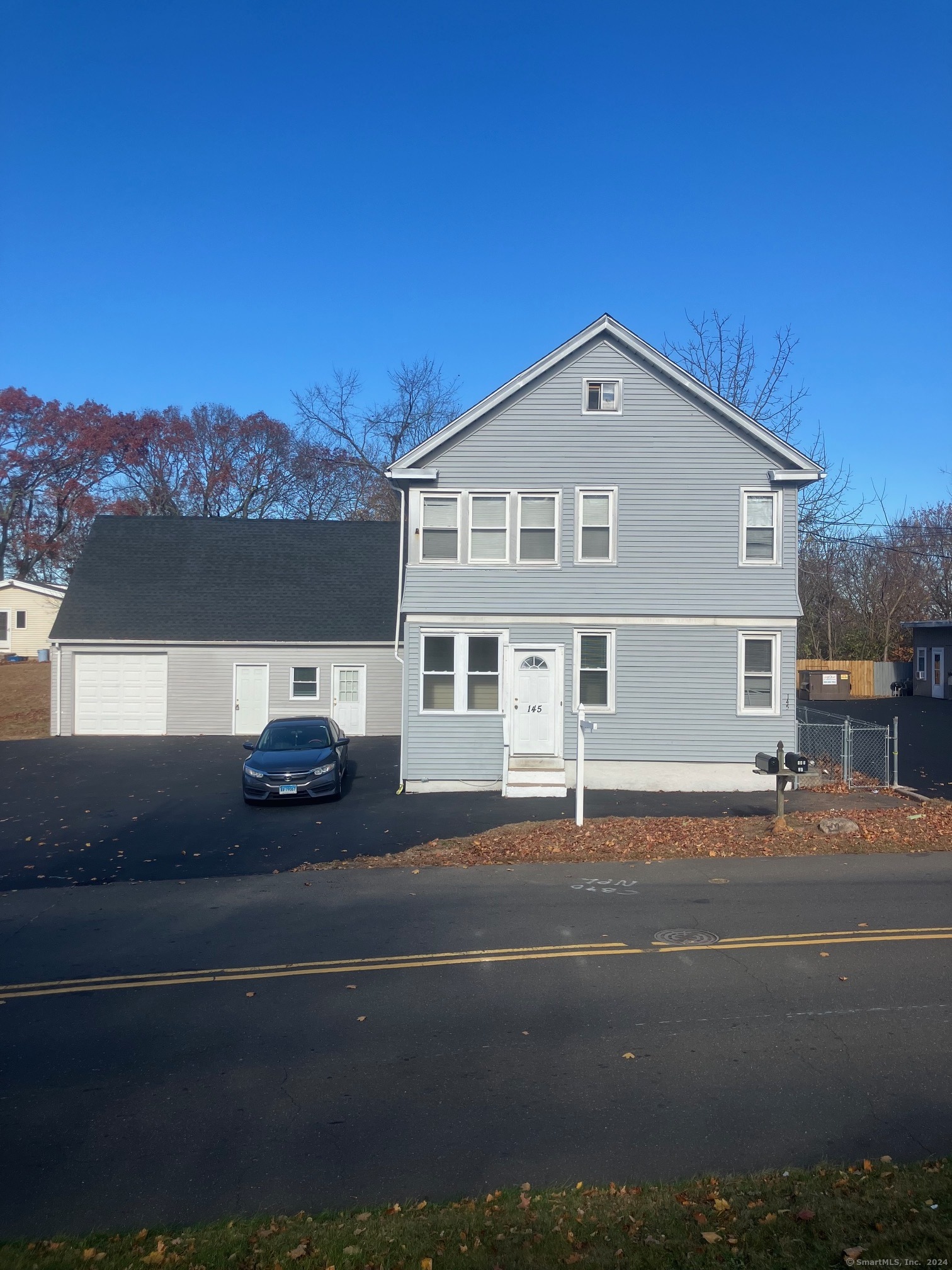 145 Silver Sands Road, East Haven, Connecticut - 9 Bedrooms  
4 Bathrooms  
15 Rooms - 