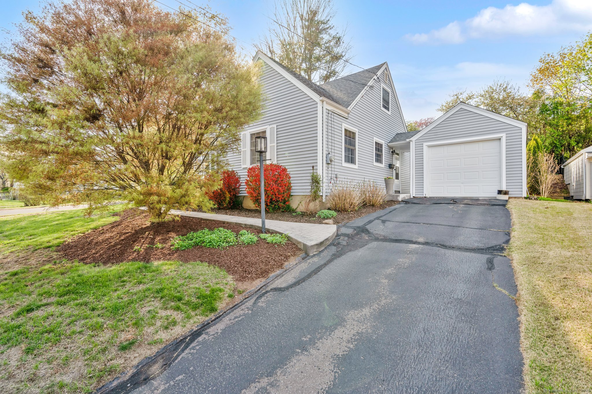 14 Chamberlin Drive, West Hartford, Connecticut image 3