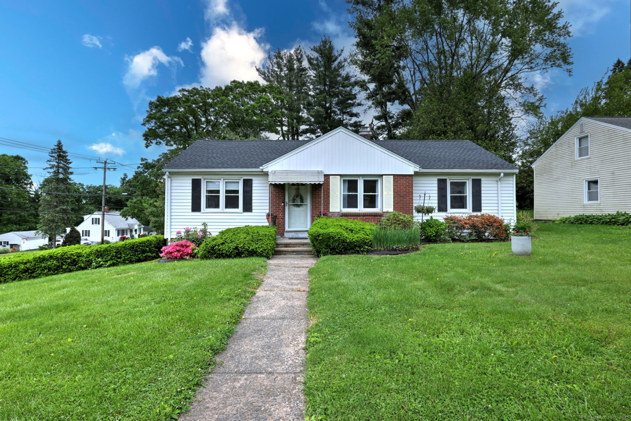 6 Hillview Avenue