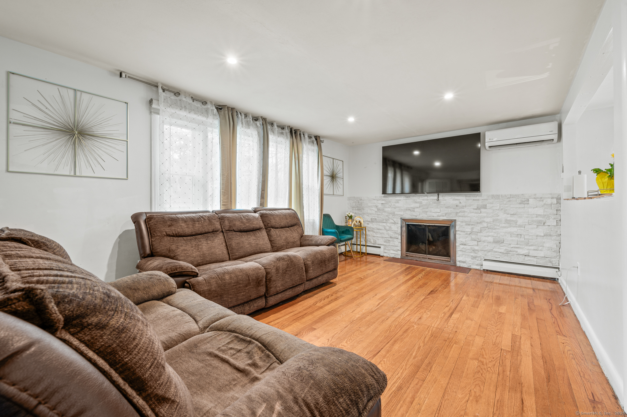 45 Craigs Road, Windsor, Connecticut image 6