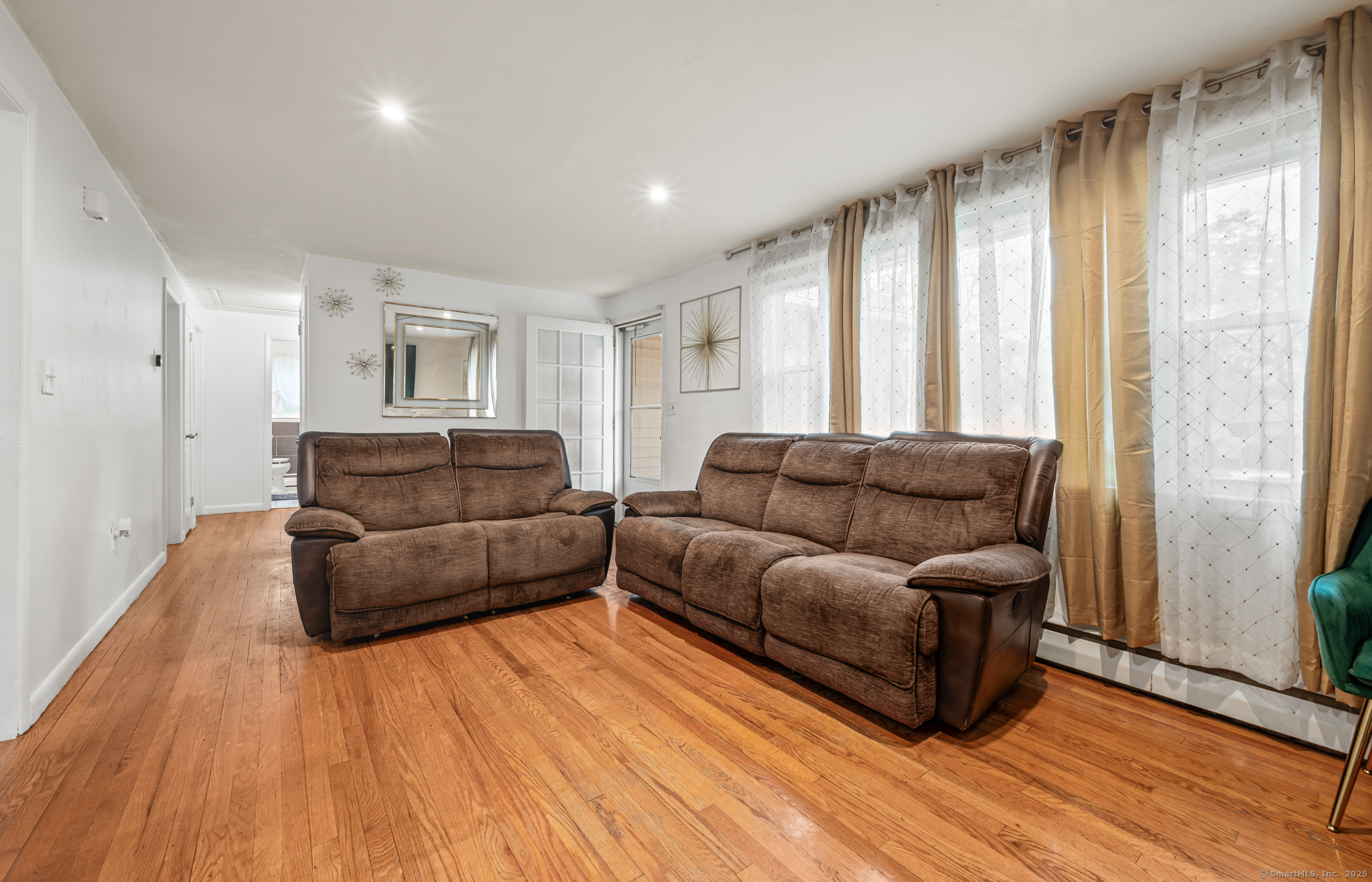 45 Craigs Road, Windsor, Connecticut image 9