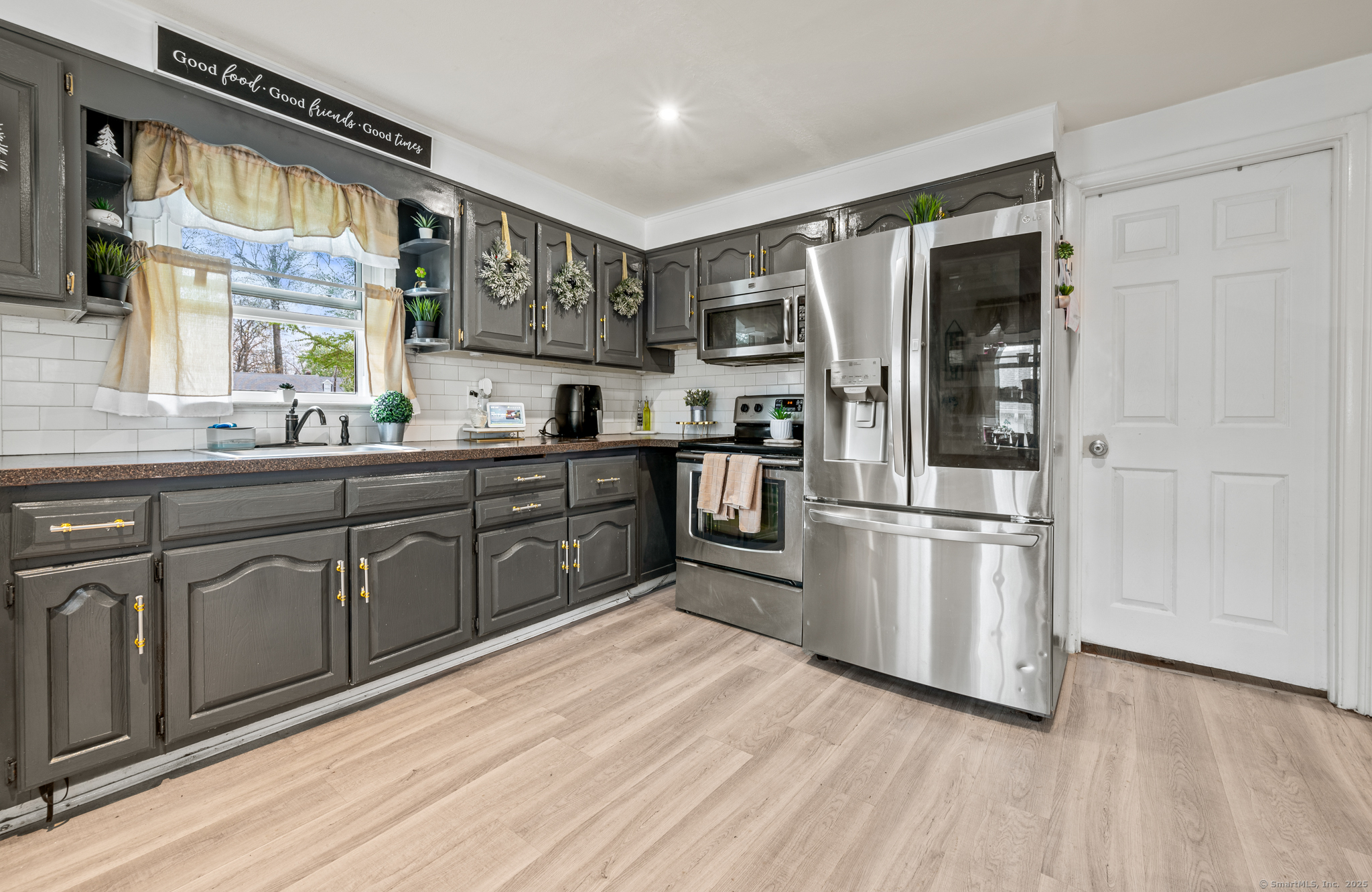 45 Craigs Road, Windsor, Connecticut image 2