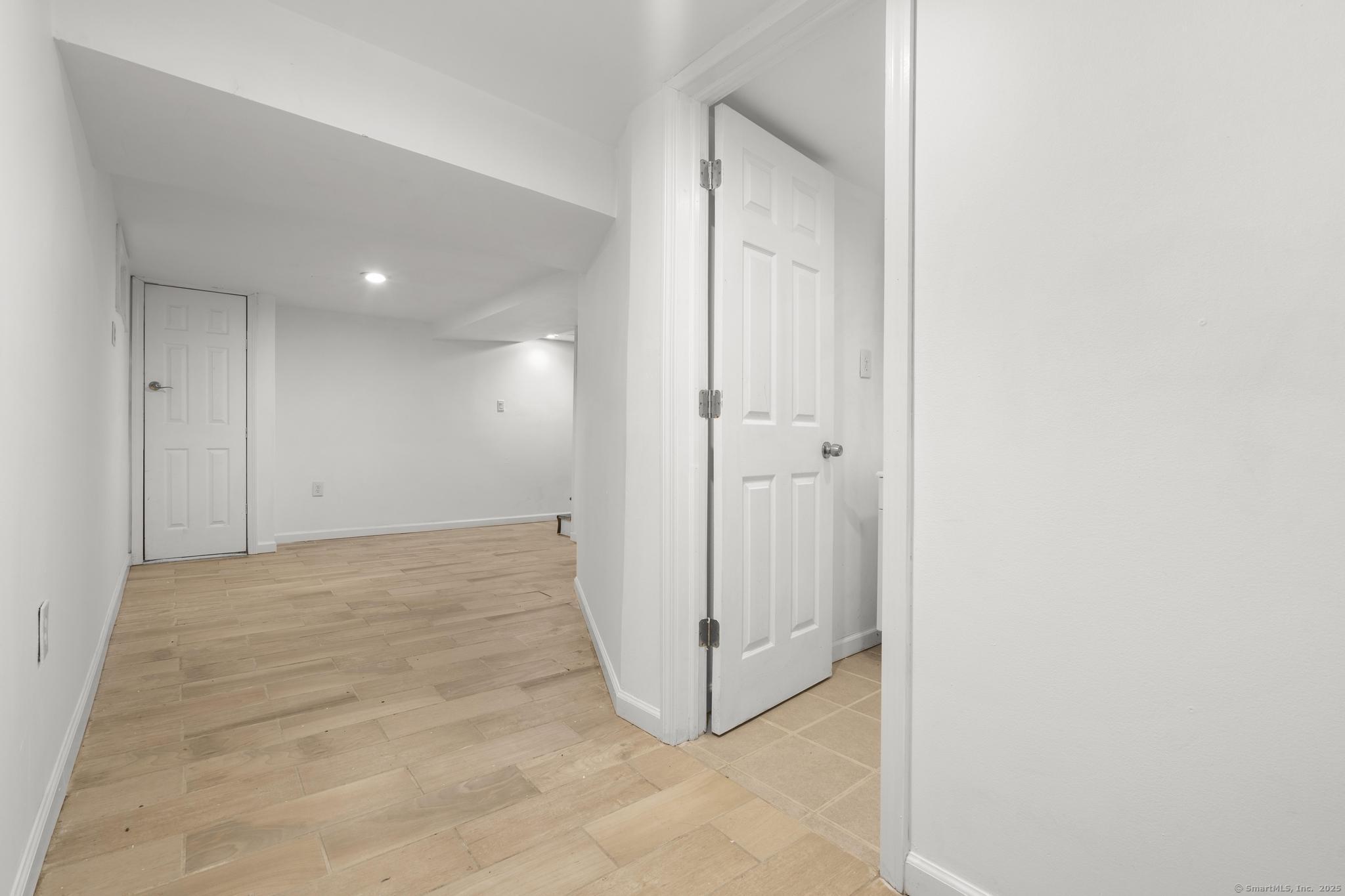33 Robbins Court, Milford, Connecticut image 30