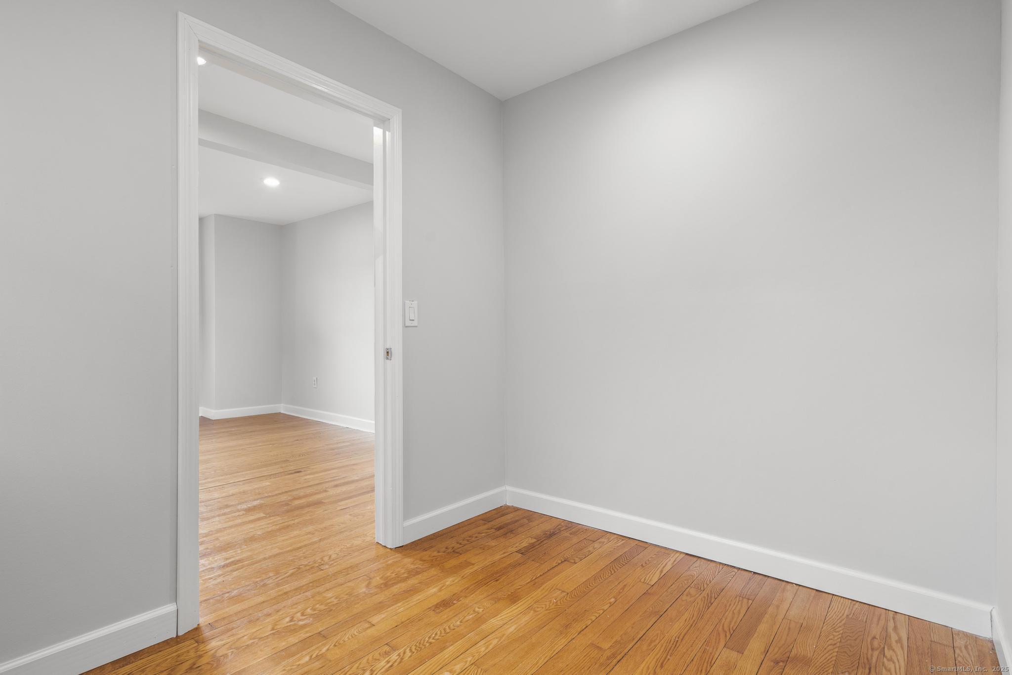 33 Robbins Court, Milford, Connecticut image 19