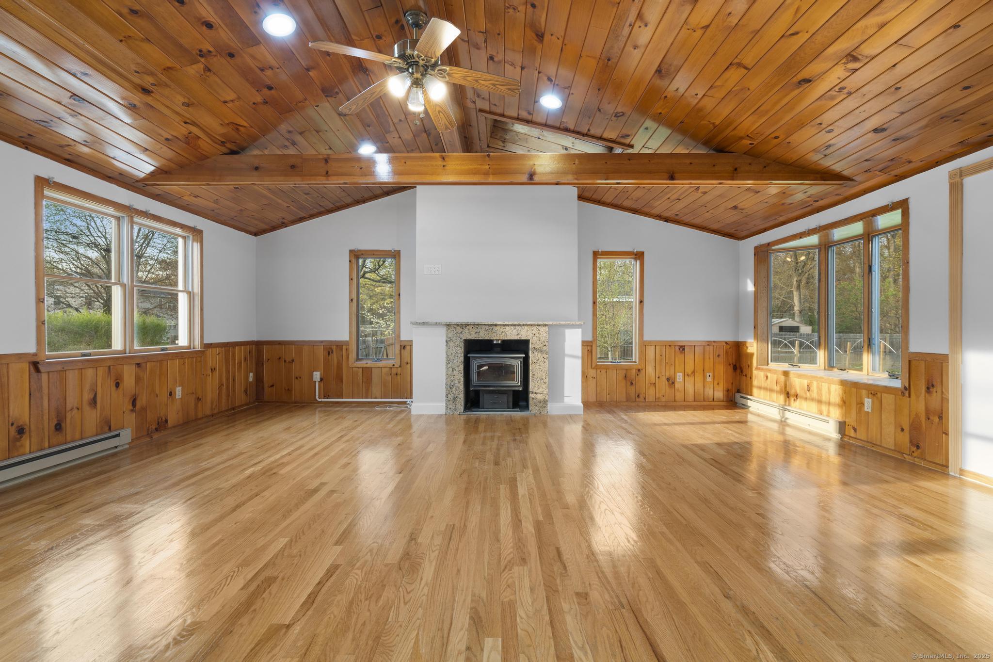33 Robbins Court, Milford, Connecticut image 13
