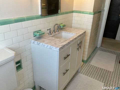 Tiny photo for 405 Mohegan Avenue Parkway, Waterford, CT 06375 (MLS # 24154307)