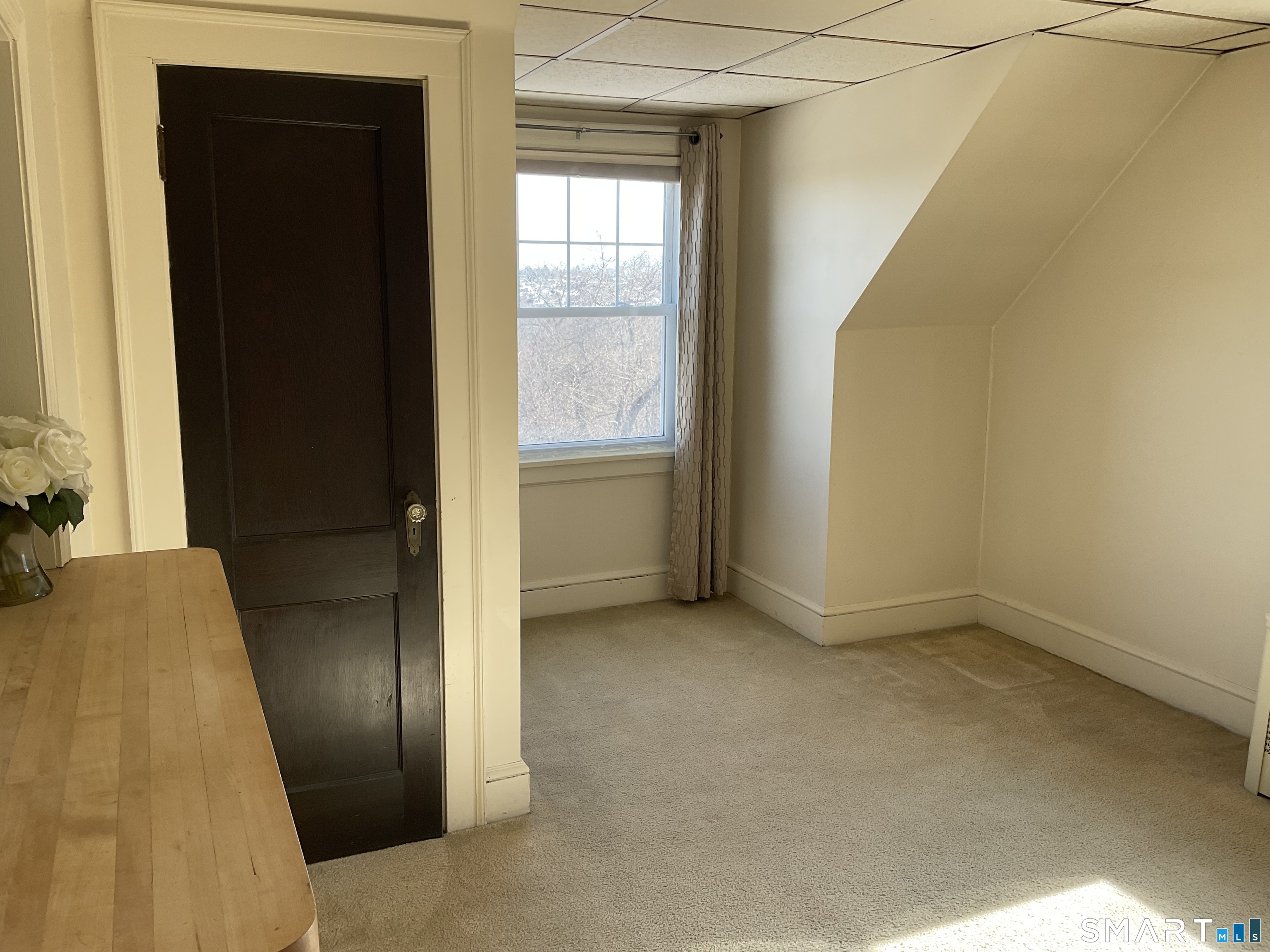 405 Mohegan Avenue Parkway