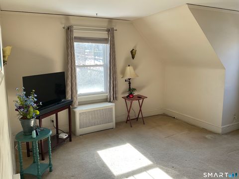 Tiny photo for 405 Mohegan Avenue Parkway, Waterford, CT 06375 (MLS # 24154307)