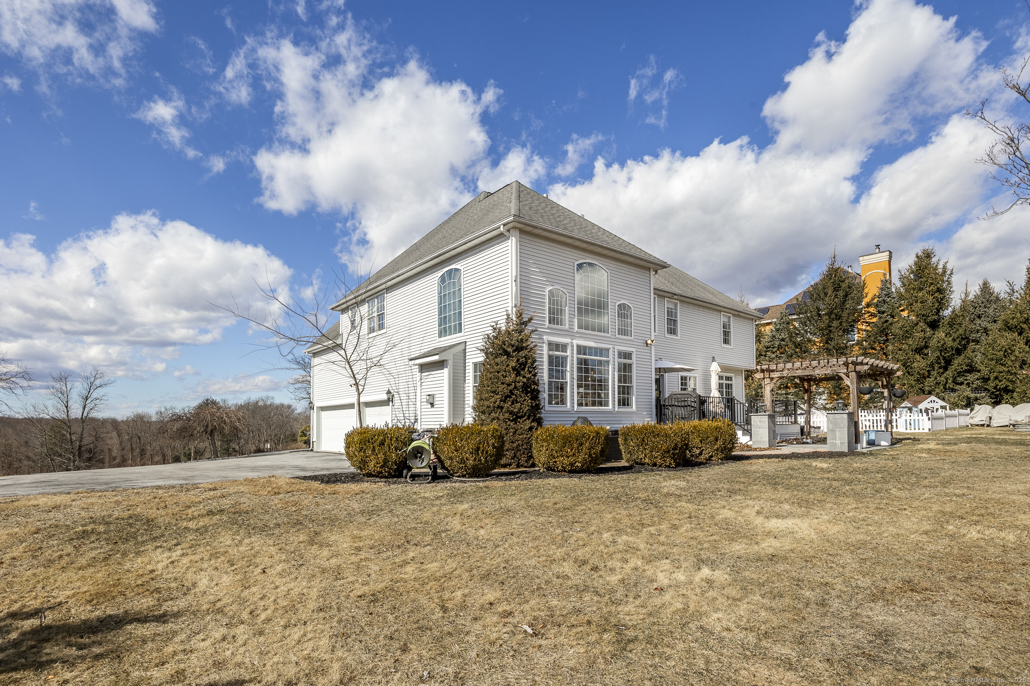 17 N Winter Park Drive, East Fishkill, New York image 4