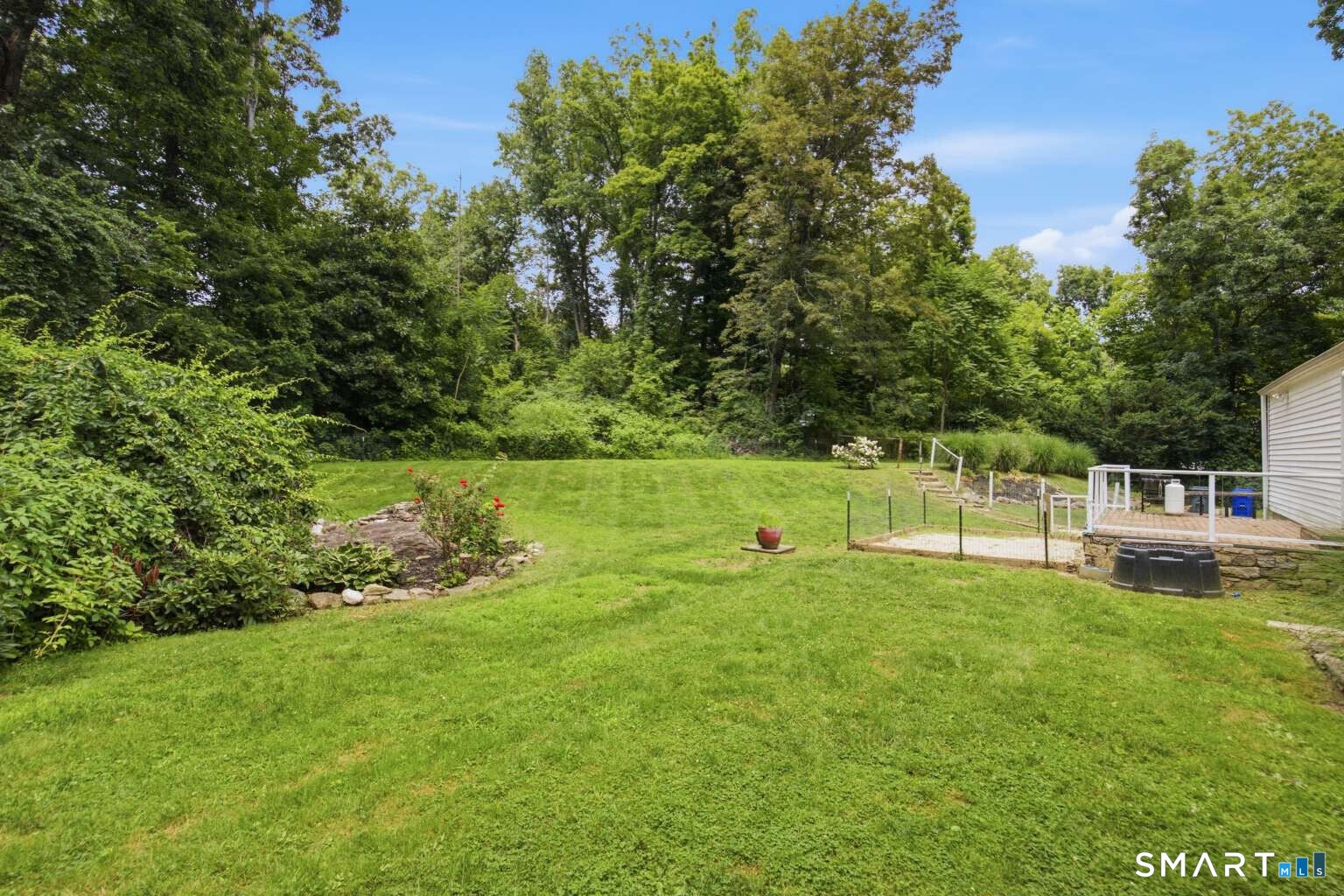 16 Ramblewood Drive