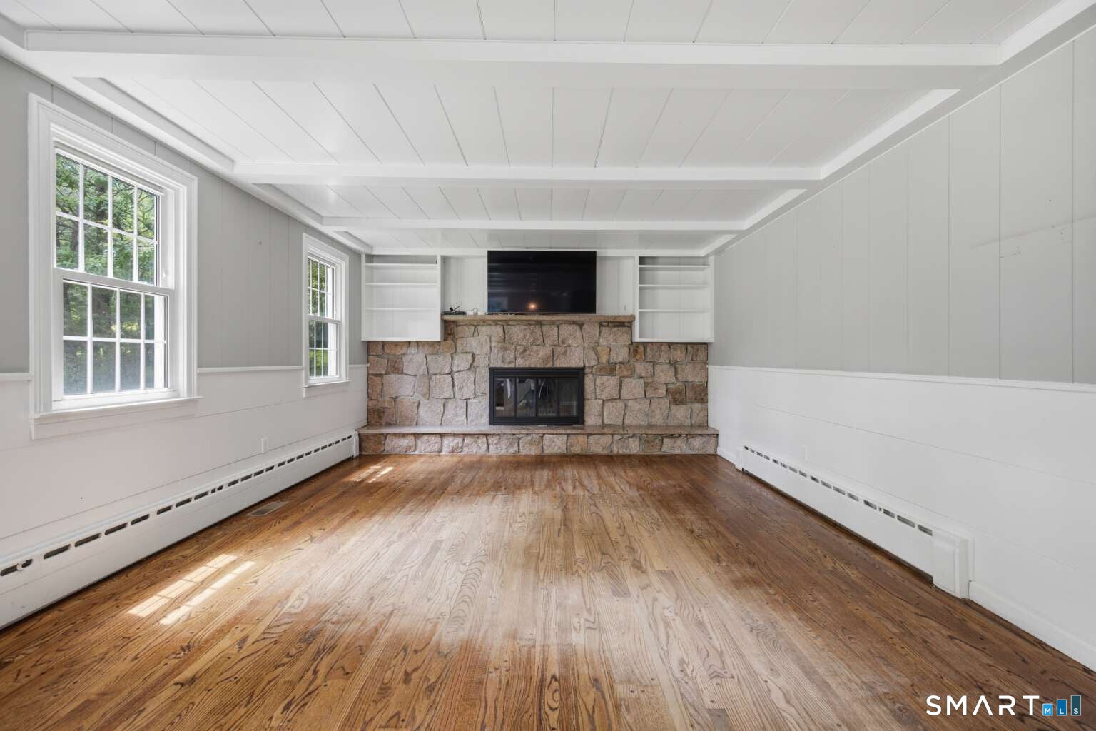 16 Ramblewood Drive