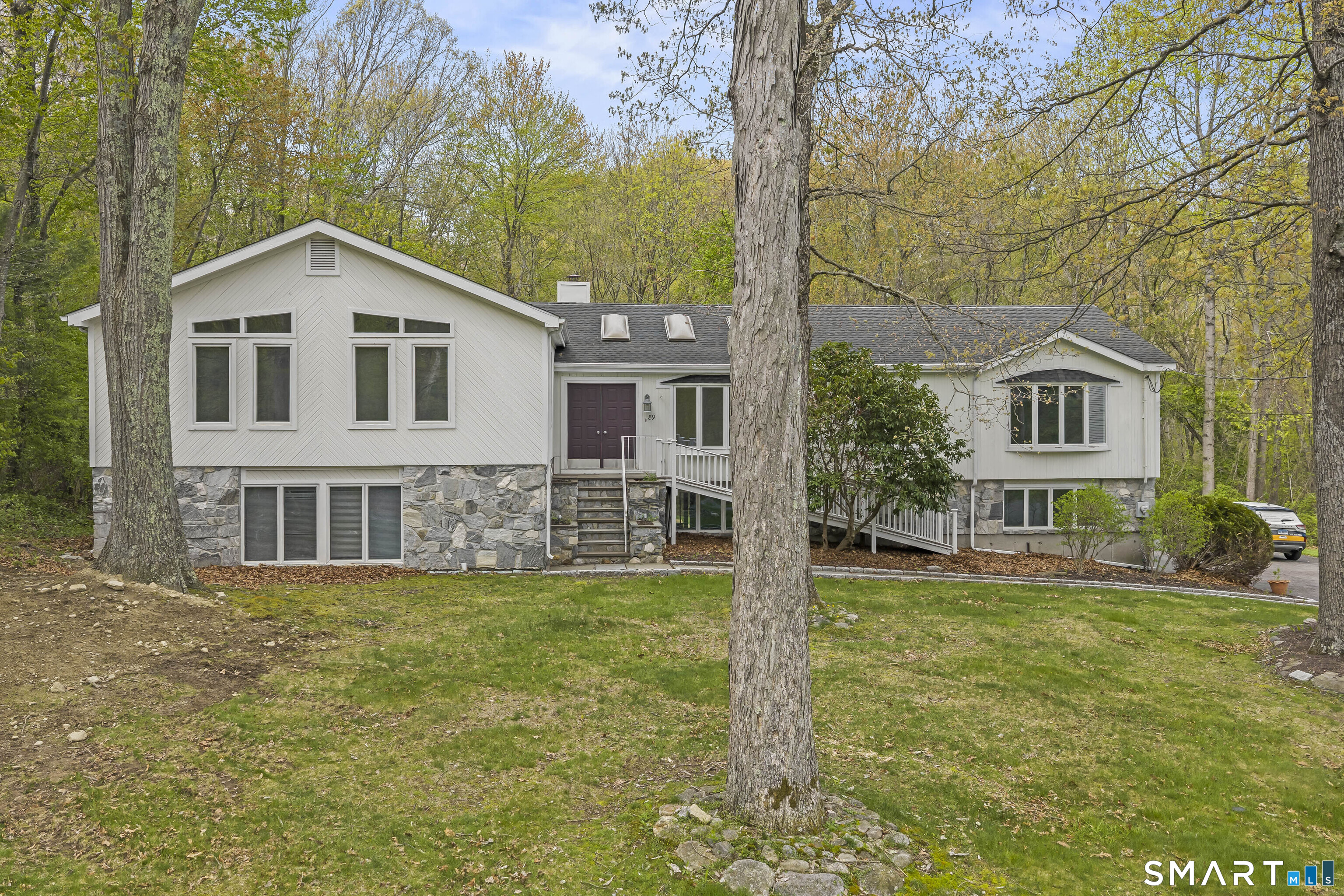 89 Cranbury Drive