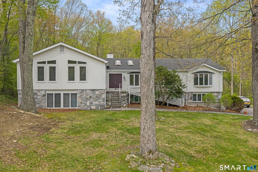 Photo of 89 Cranbury Drive, Trumbull, CT 06611 (MLS # 24175370)