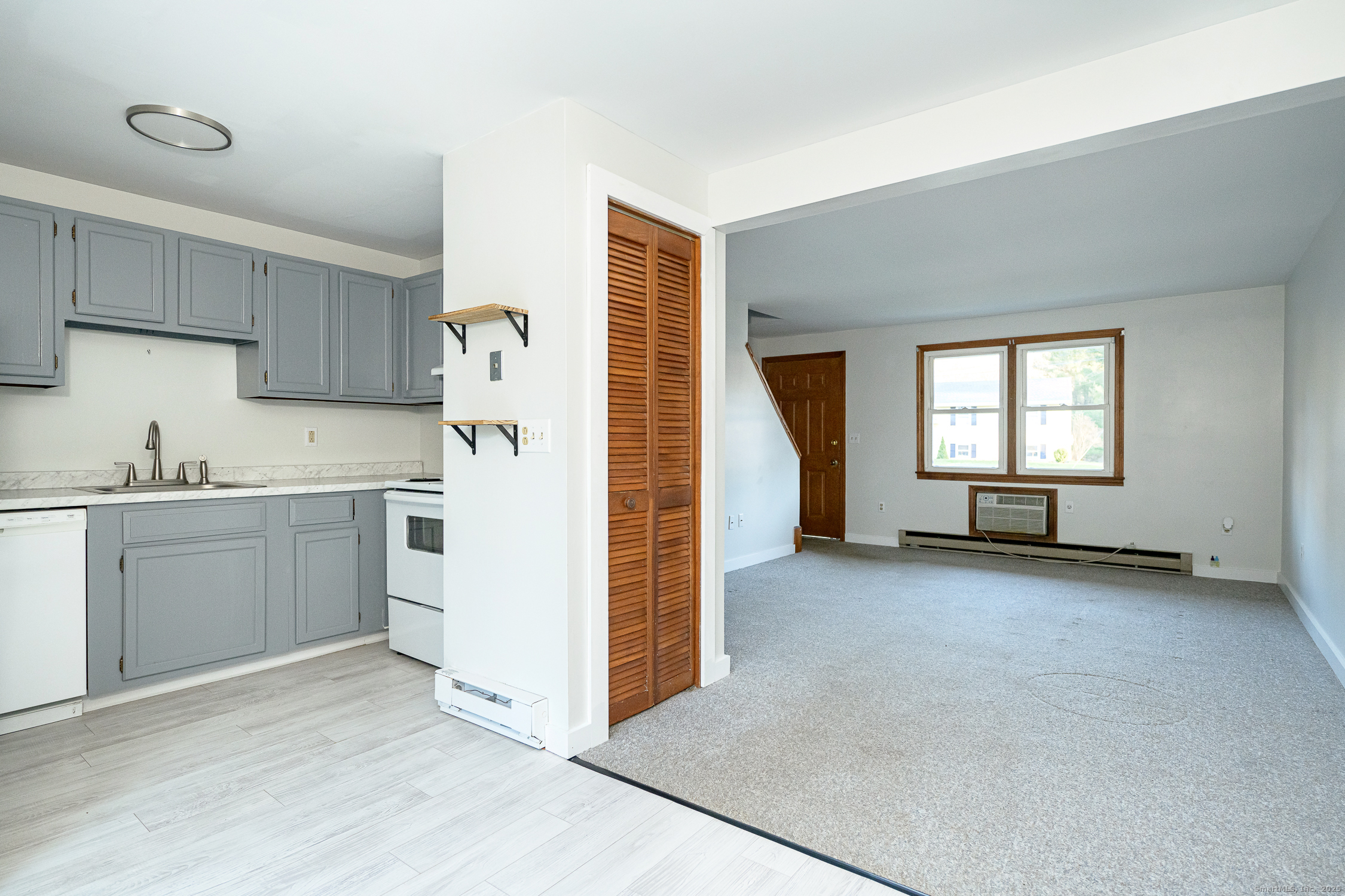 252 Harrisville Road E