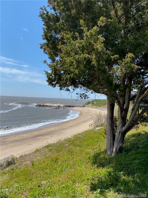 Madison, Connecticut 06443, United States, 6 Bedrooms Bedrooms, ,3 BathroomsBathrooms,Residential,Active,70654