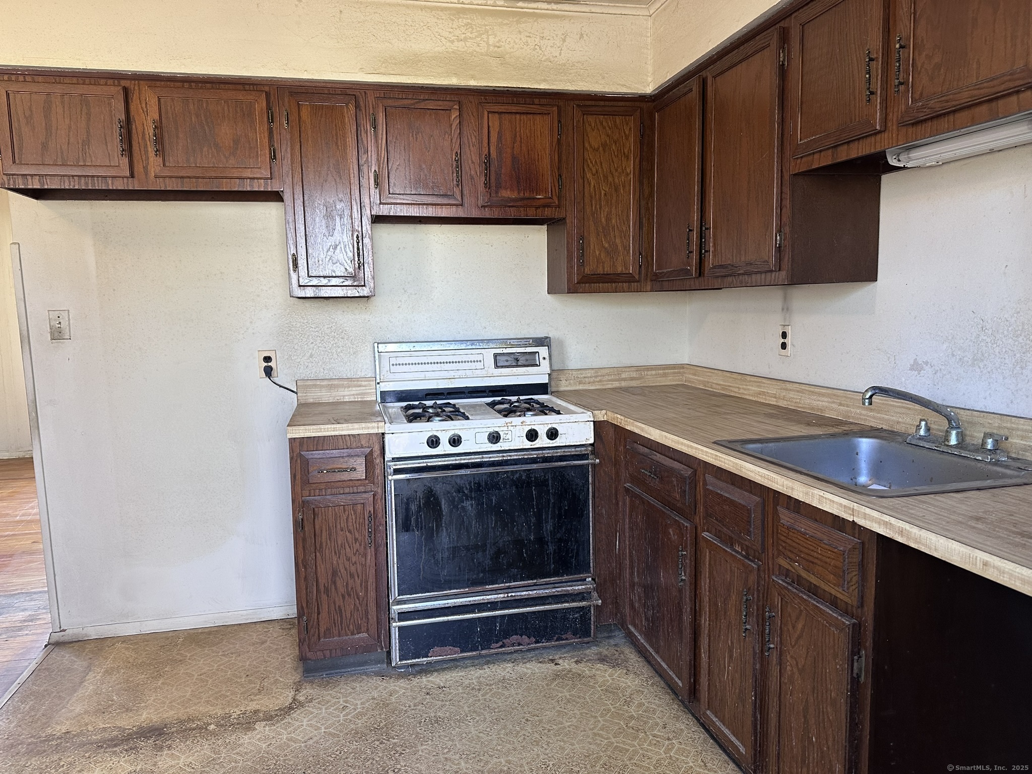 102 Corona Drive, Milford, Connecticut image 5