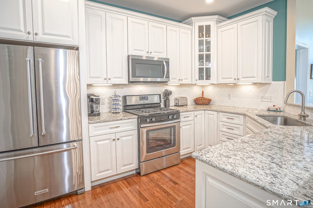 Photo of 6 Lilac Lane #6, Prospect, CT 06712 (MLS # 24181880)