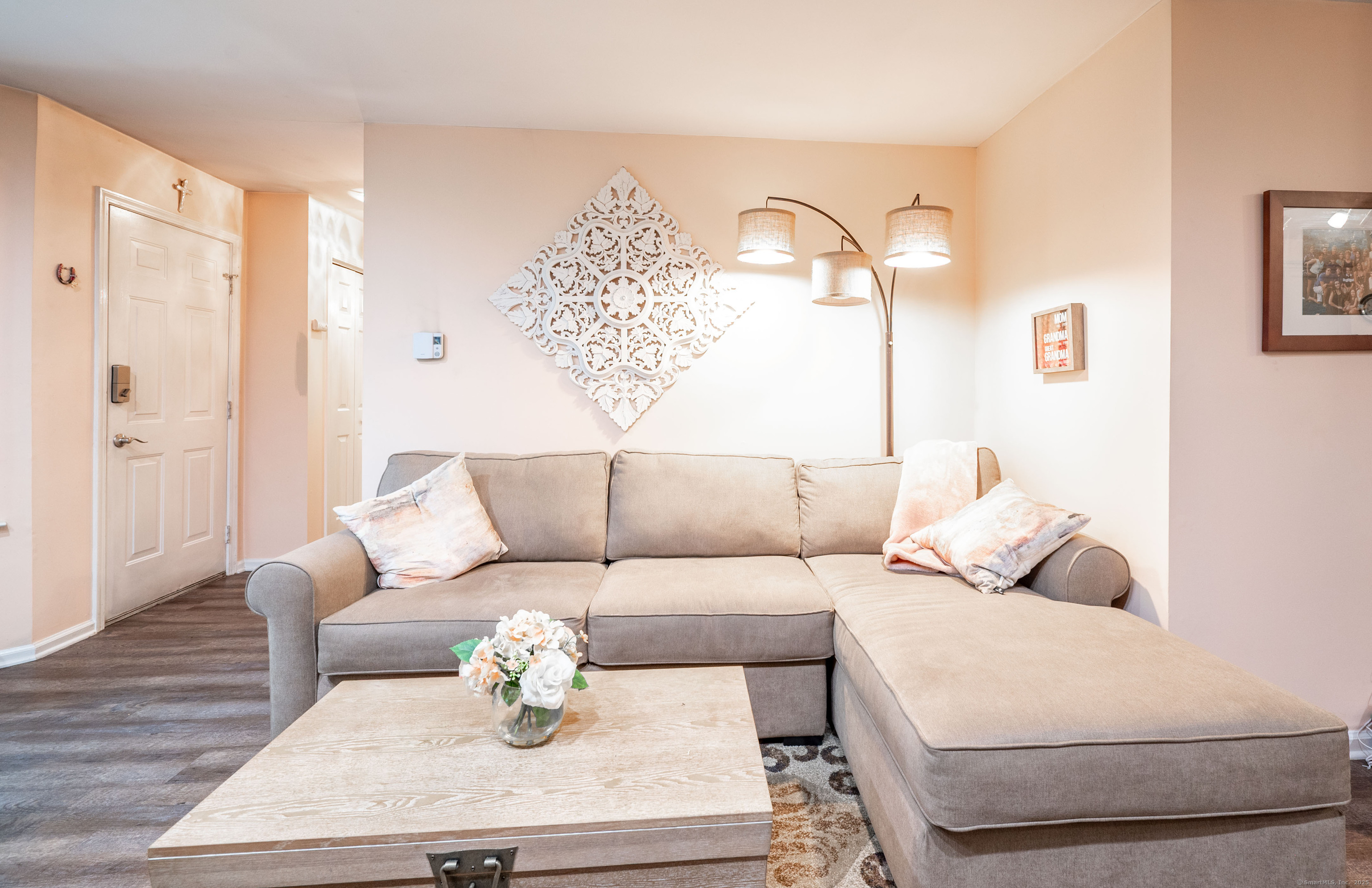 20 East Pembroke Road 56