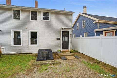 67 Pomfret Street Putnam CT 06260