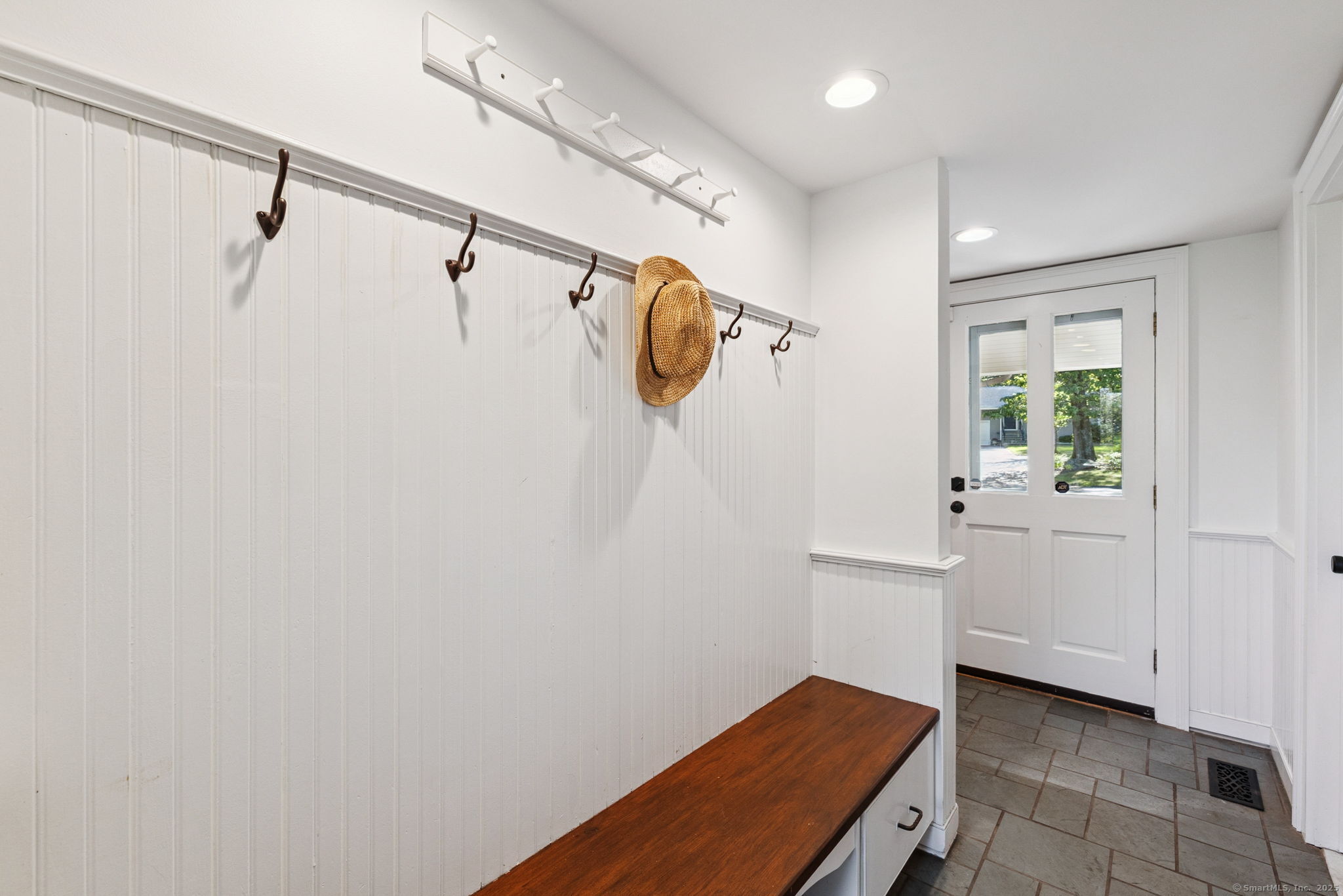 Bristol, Connecticut 06010, United States, 4 Bedrooms Bedrooms, ,3 BathroomsBathrooms,Residential,Active,179037