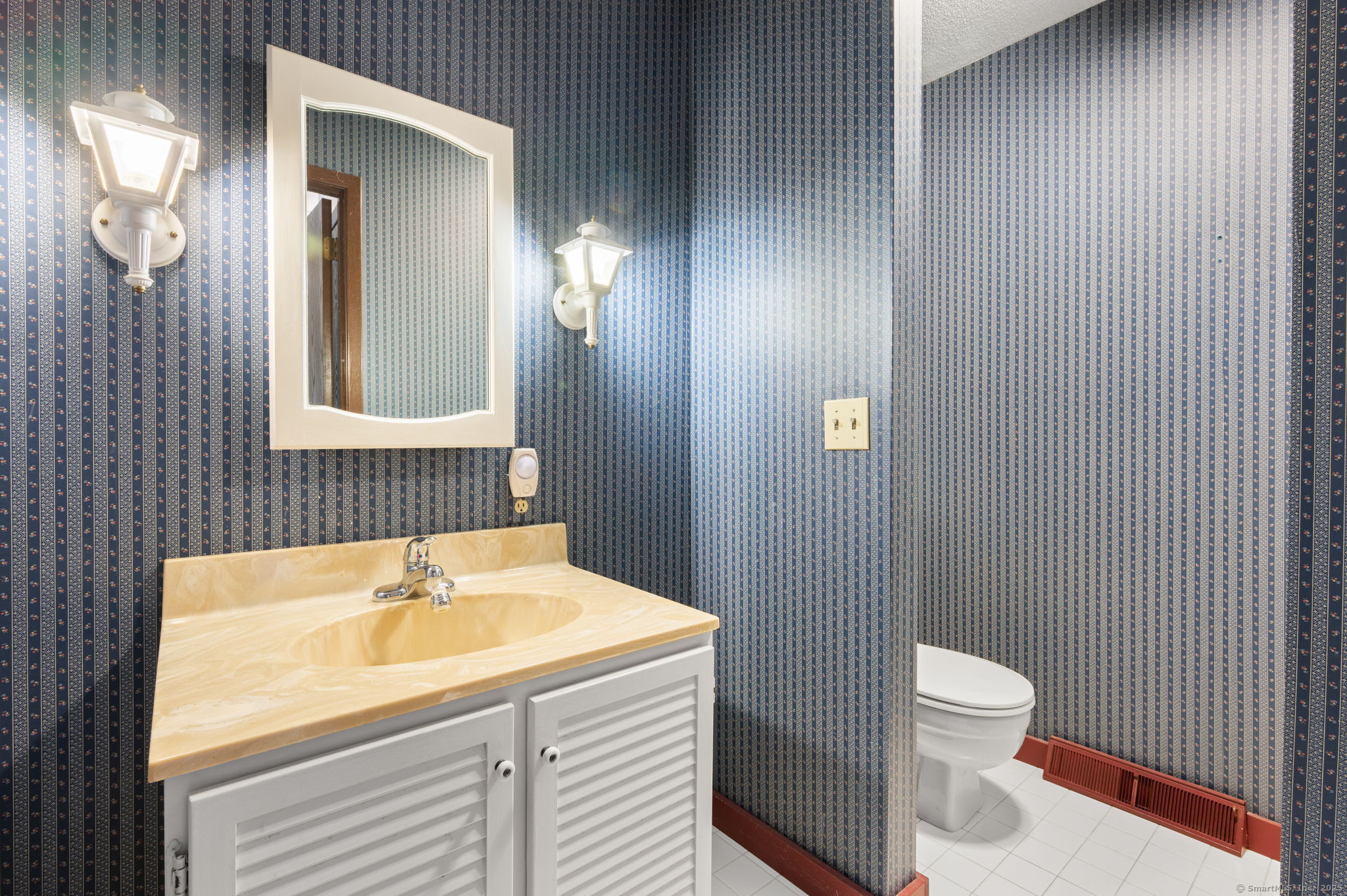 100 Leffingwell Road, Montville, Connecticut image 15
