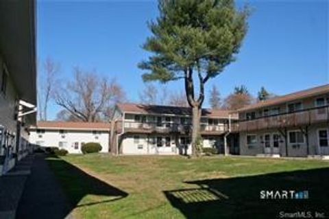 Condo For Sale - 22 Bostwick Arms #22<br/> Litchfield County, New Milford, CT 06776