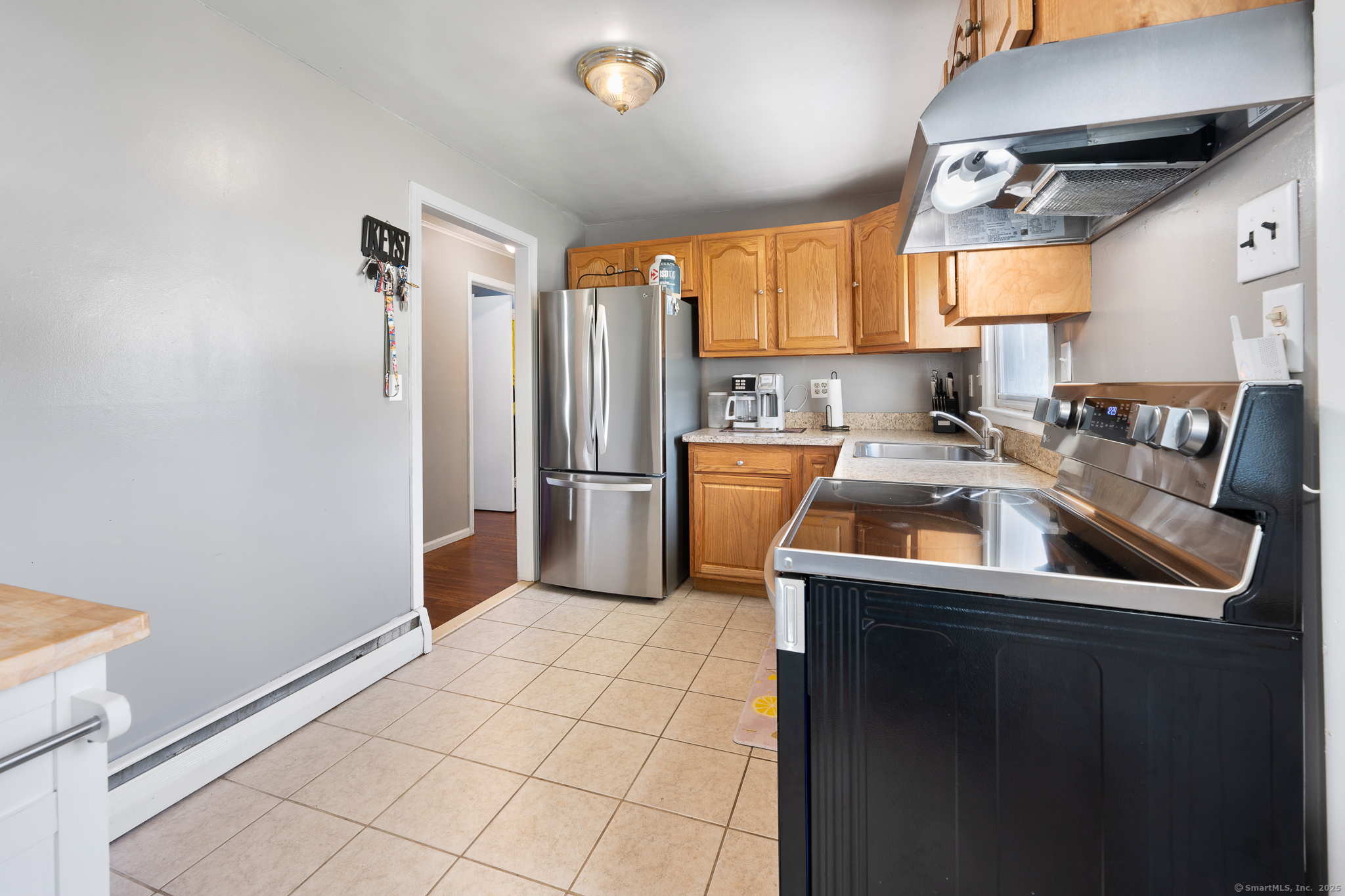 32 Custer Drive, Windsor, Connecticut image 7