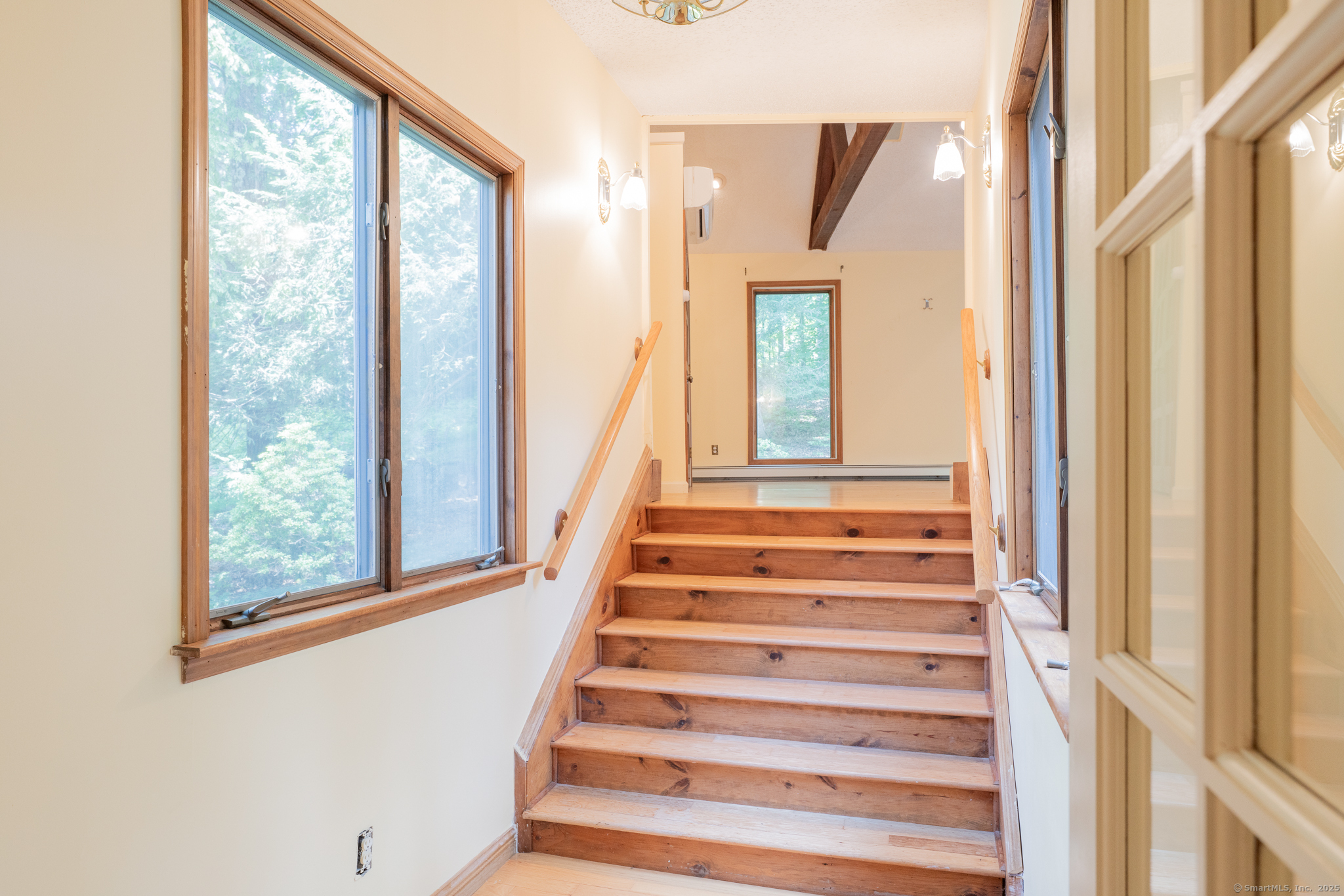 Avon, Connecticut 06001, United States, 3 Bedrooms Bedrooms, ,2 BathroomsBathrooms,Residential,Active,155778