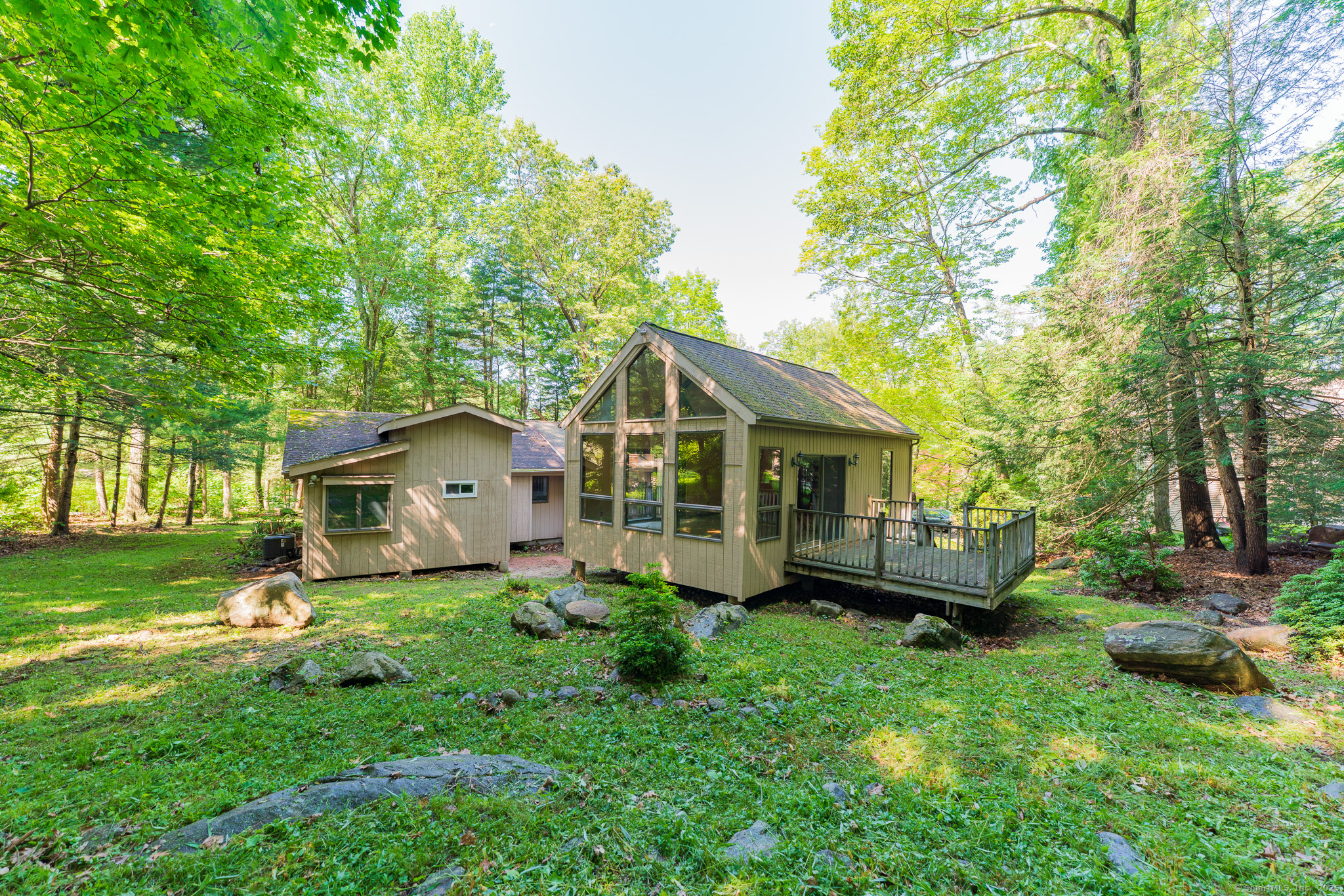 Avon, Connecticut 06001, United States, 3 Bedrooms Bedrooms, ,2 BathroomsBathrooms,Residential,Active,155778