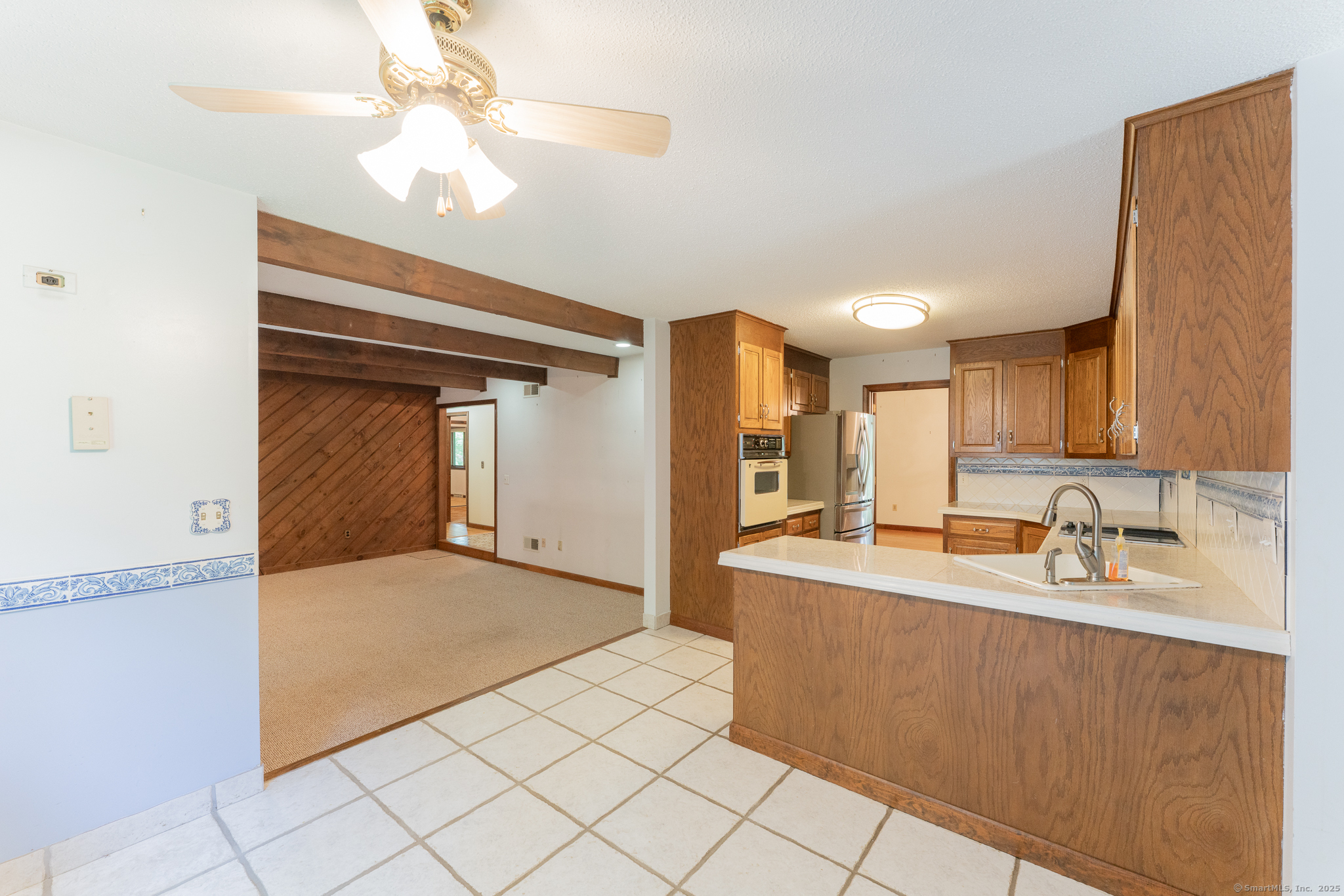 Avon, Connecticut 06001, United States, 3 Bedrooms Bedrooms, ,2 BathroomsBathrooms,Residential,Active,155778