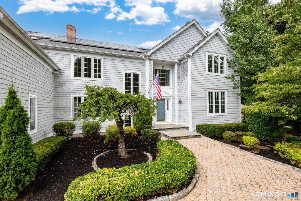 Photo of 33 Knob Hill Lane, Bristol, CT 06010 (MLS # 24191328)