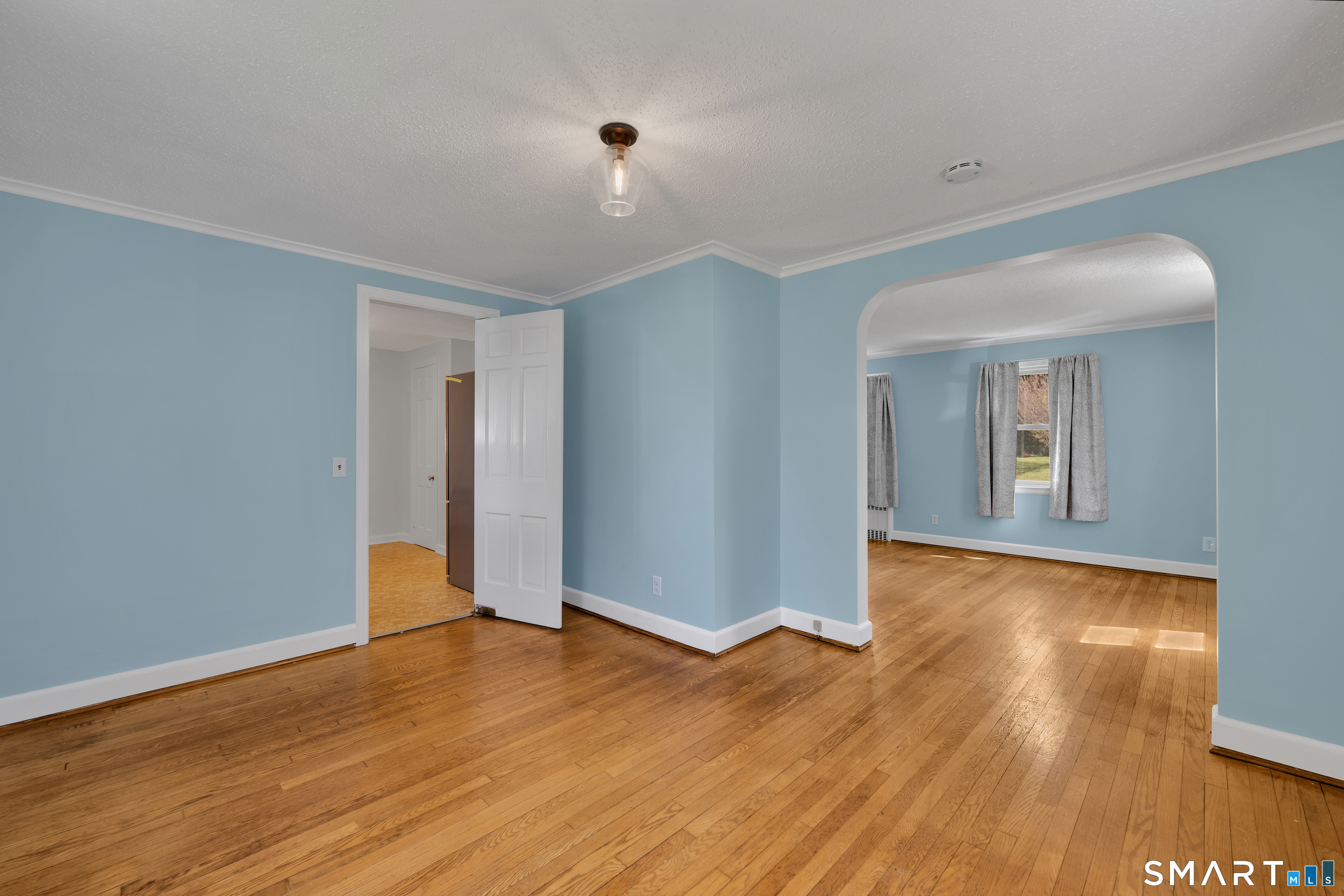 37 Harmund Place