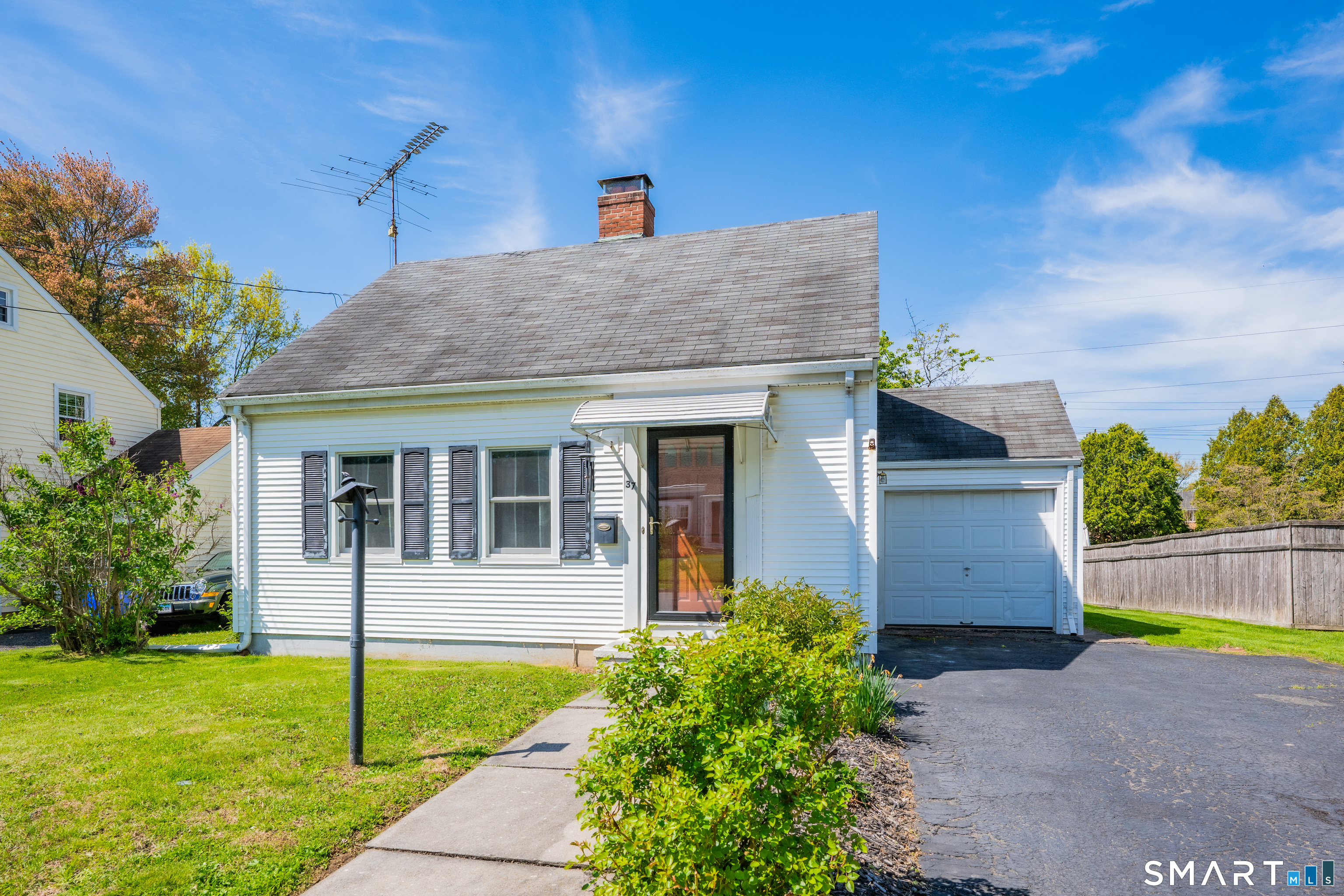37 Harmund Place