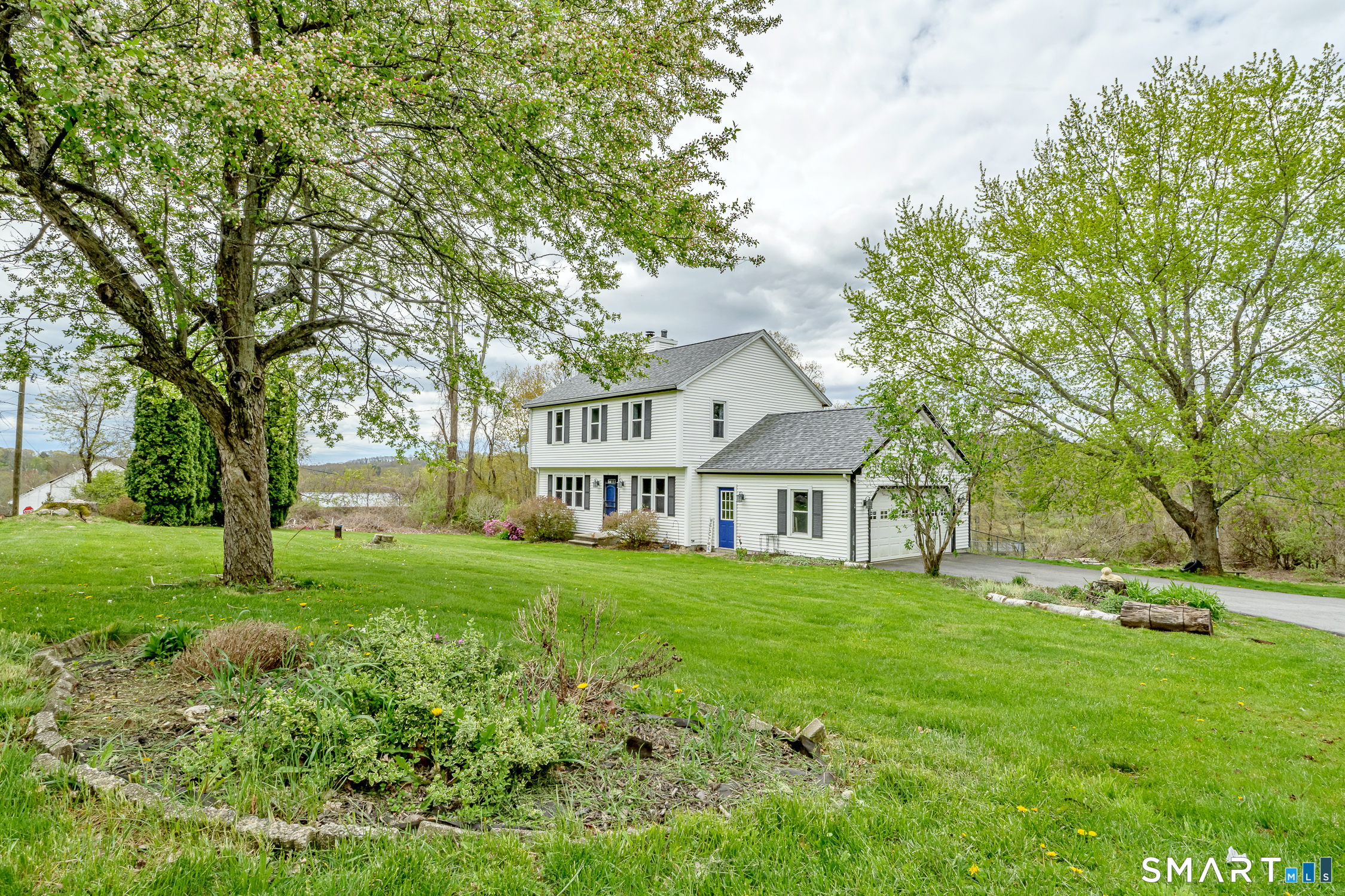 221 Quasset Road