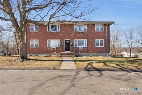 Photo of 63 Maynard Street, Middletown, CT 06457 (MLS # 24147138)