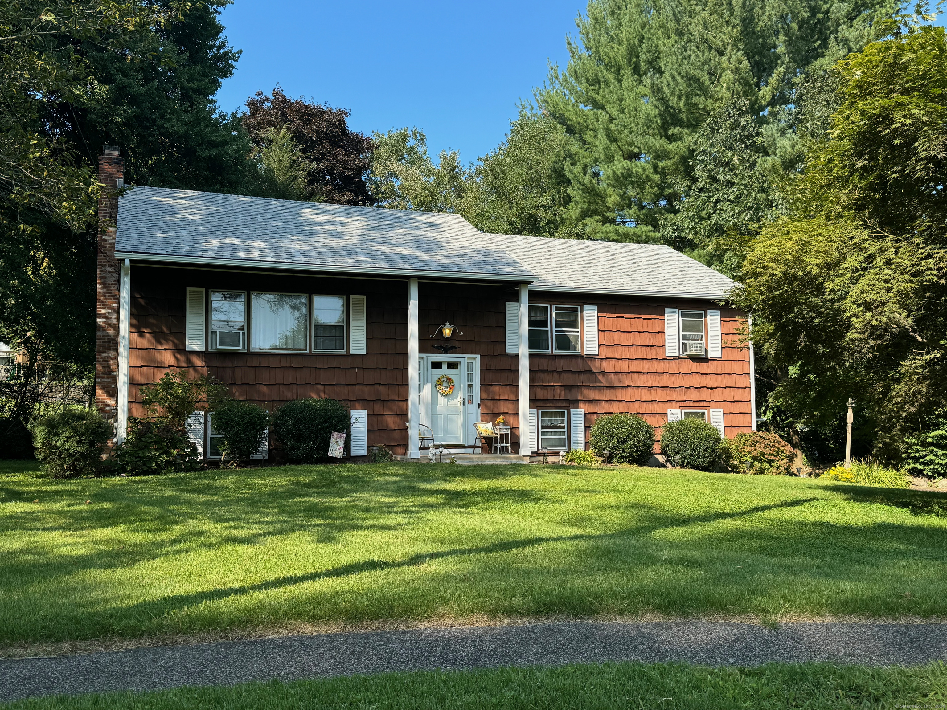 Photo 1 of 10 Lycett Court, Norwalk, Connecticut, $600,000, Web #: 24050487