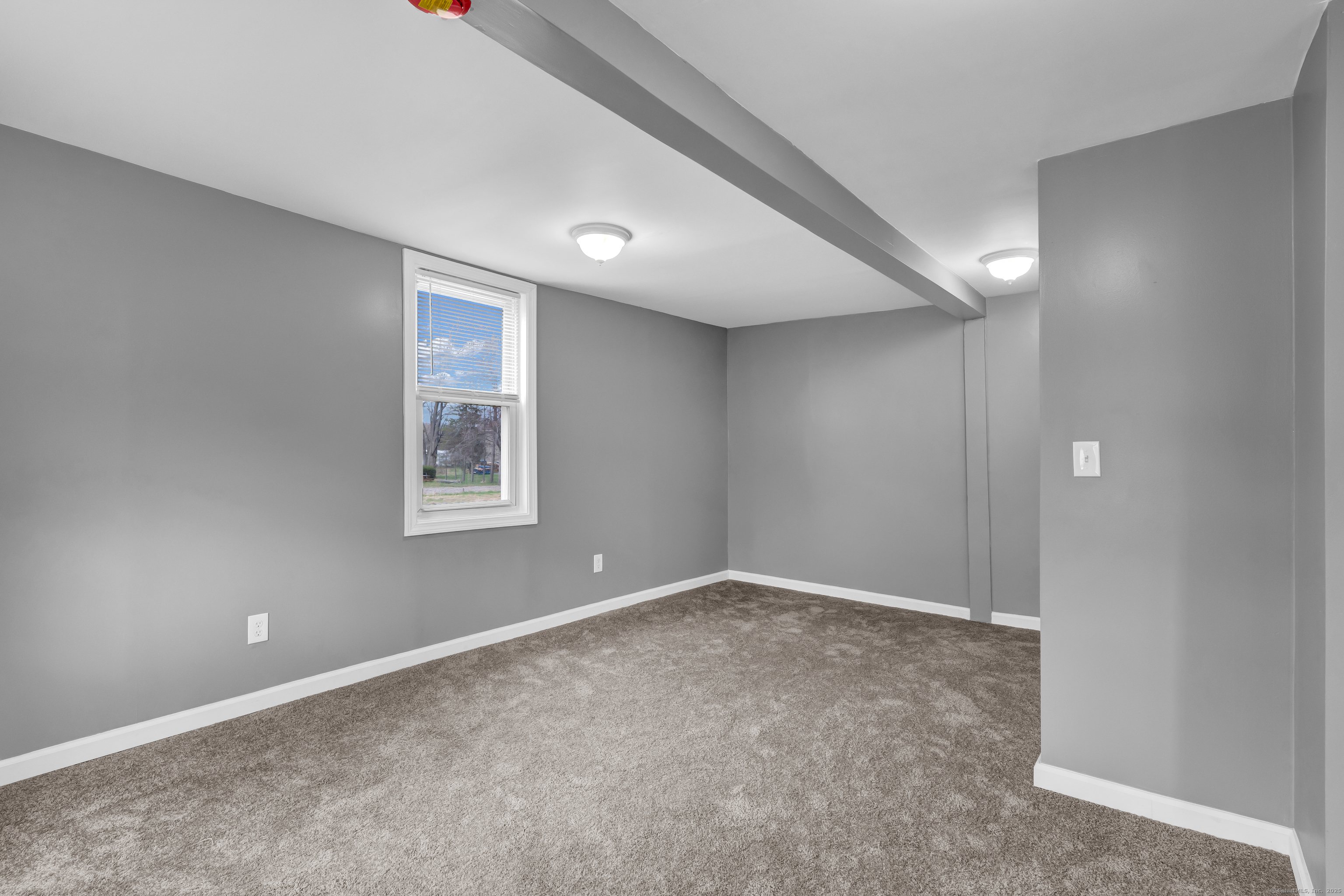 31 Village Street, Ellington, Connecticut image 10