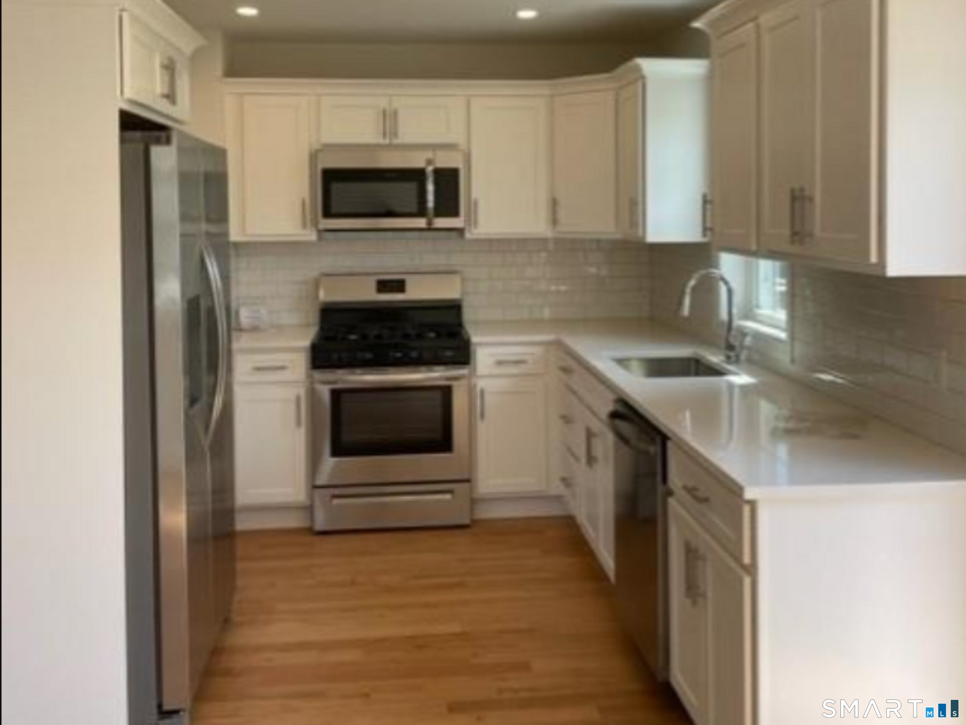 1686 Litchfield Turnpike B