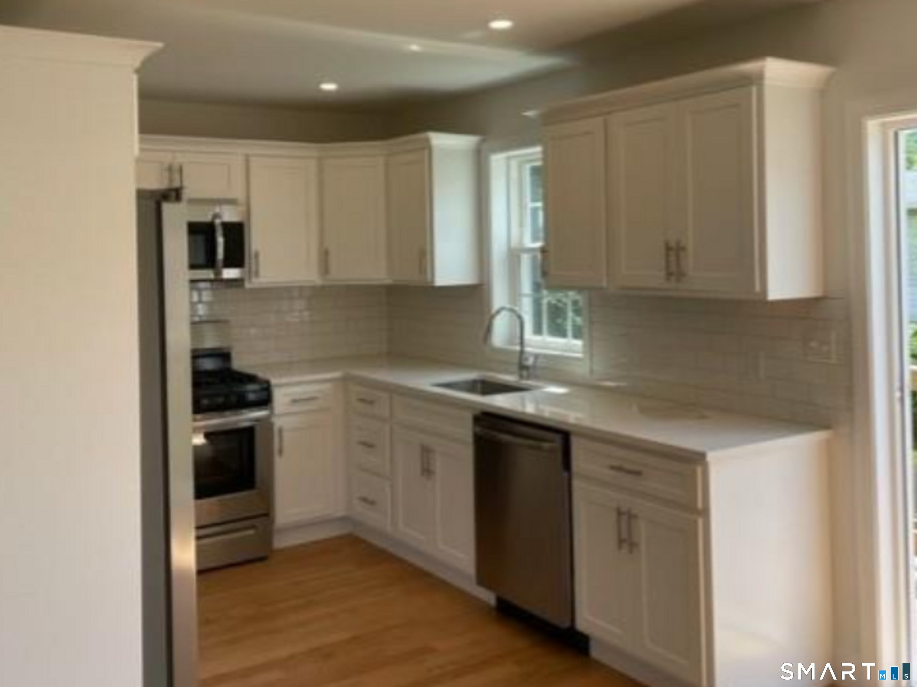 1686 Litchfield Turnpike B