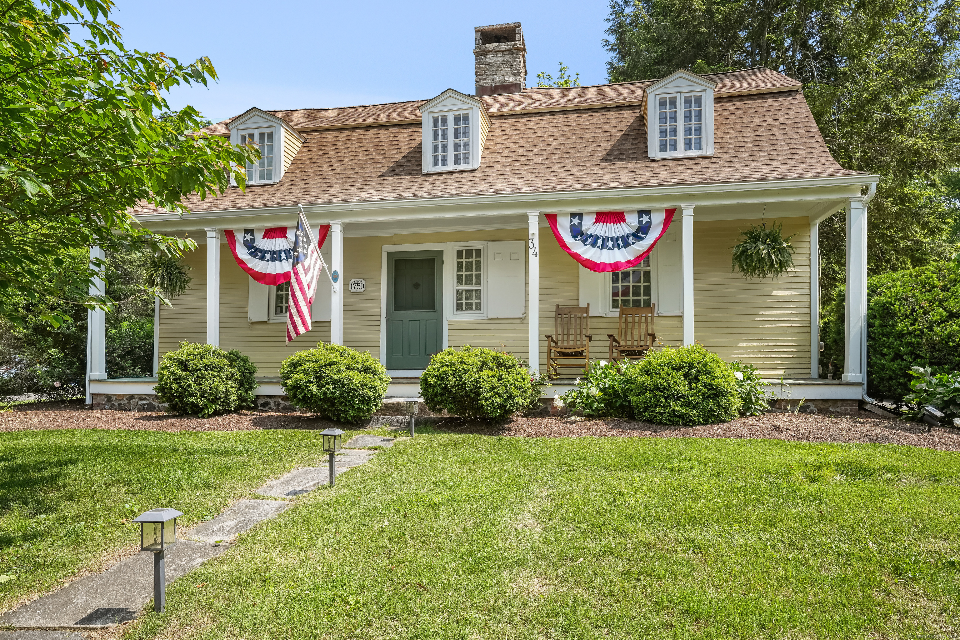Property for Sale at Hollow Road, Woodbury, Connecticut - Bedrooms: 3 
Bathrooms: 3 
Rooms: 6  - $795,000